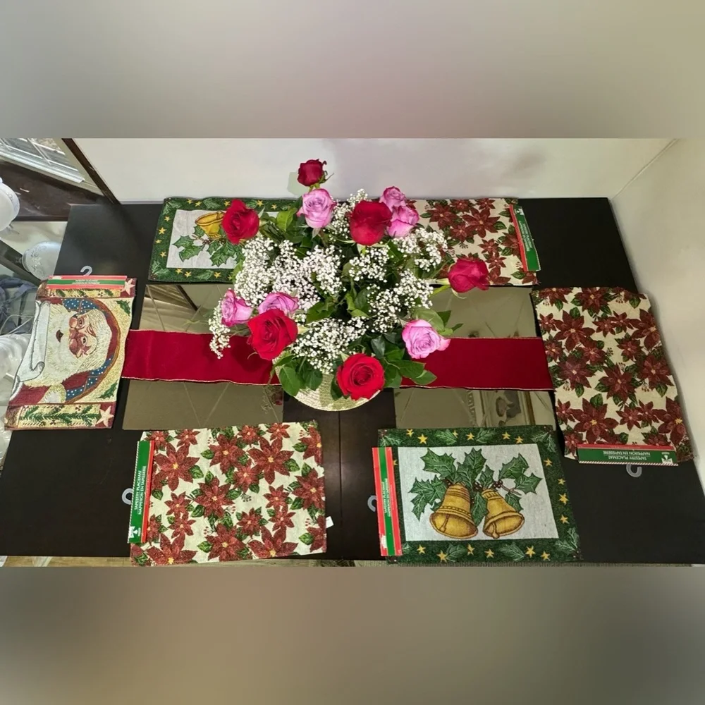 (NWT) Vintage BRAND NEW Set of 7 Glitter Christmas placemats - Picture 1 of 9